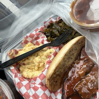 Smokin & Tippin BBQ - the tastiest bbq (truck), in town! Tri tip, potato salad, greens - Barbeque Near Me - Modesto, California Smokin & Tippin BBQ - the tastiest bbq (truck), in town! Tri tip, potato salad, greens - Barbeque Near Me - Modesto, California