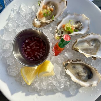SKY Waikiki - Oysters from CAN - Seafood Near Me - Honolulu, Hawaii SKY Waikiki - Oysters from CAN - Seafood Near Me - Honolulu, Hawaii