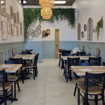 Rawsha Mediterranean Cuisine - Salad Near Me - Orlando, Florida