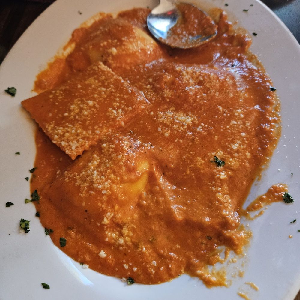 Frankie's Restaurant - Lobster ravioli - Italian Near Me - Bronx, New York Frankie's Restaurant - Lobster ravioli - Italian Near Me - Bronx, New York