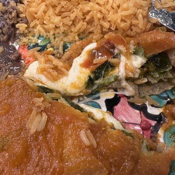 La Casa De La Abuela - Good amount of cheese, not at all spicy, the sauce was just "okay". - Mexican Near Me - Pomona, California