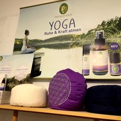 Naturkaufhaus Body & Nature - Neu gestaltete Yoga Abteilung