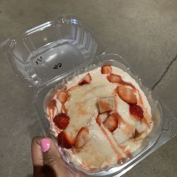 Cinnaholic - Desserts Near Me - Seattle, Washington
