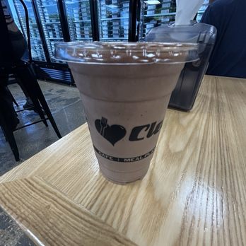 Clean Eatz  - Chocolate Covered Strawberry Smoothie regular size - Juice Bars & Smoothies Near Me - Sappington, Missouri