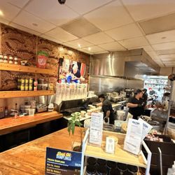 Mecha Noodle Bar