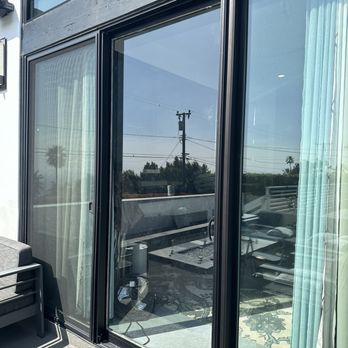 DLT Glass - Glass is repaired in less than two weeks. - Glass & Mirrors Near Me - Pasadena, California