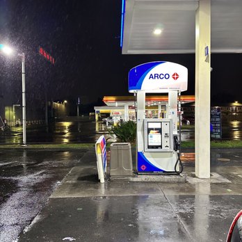 ARCO - Gas Stations Near Me - Sacramento, California