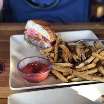 The Bine Beer & Food - Beer Bar Near Me - Bothell, Washington