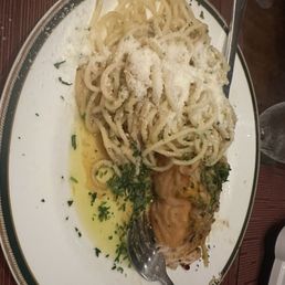 Almond salmon with agliolio