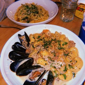 Viale - Saffron Lumache - Italian Near Me - Cambridge, Massachusetts