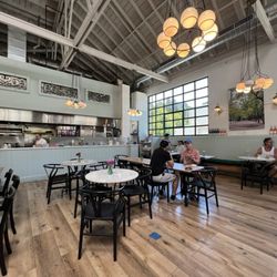 Le Marais Bakery - Indoor seating