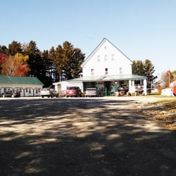 Pittston Farm - This is the main lodge and dining. With the cozy carriage houses to the left.