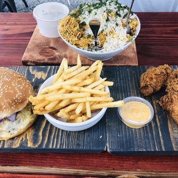 Lados - Chicken Biryani, Anday wala burger and crispy chicken wings. - Halal Near Me - Sunnyvale, California Lados - Chicken Biryani, Anday wala burger and crispy chicken wings. - Halal Near Me - Sunnyvale, California