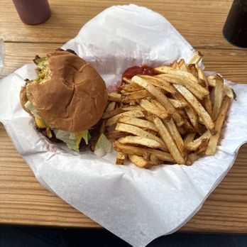 Cozy Kitchen - Cheeseburger and fries - Bakeries Near Me - Graham, Texas