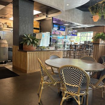La Victoria - interior + bar area - Mexican Near Me - Cary, North Carolina La Victoria - interior + bar area - Mexican Near Me - Cary, North Carolina