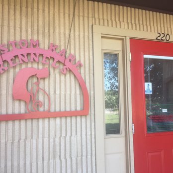 Custom Kare Kennel - Pet Groomers Near Me - Murfreesboro, Tennessee
