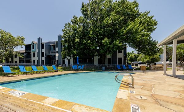 Woodhollow Apartments