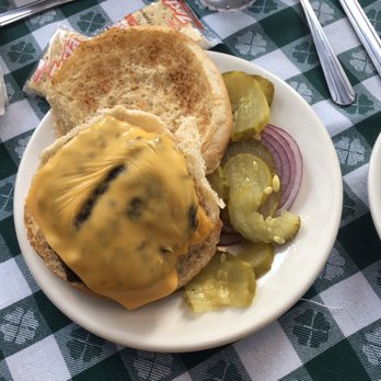 J.G. Melon - Cheeseburger. - American Near Me - New York, New York J.G. Melon - Cheeseburger. - American Near Me - New York, New York