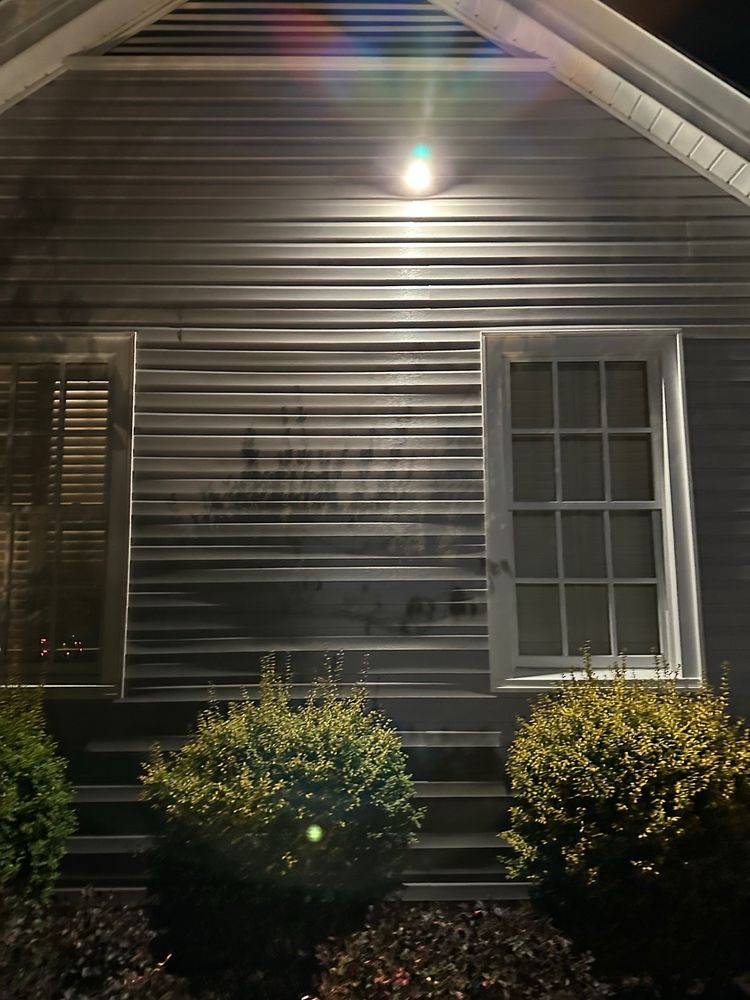 Slide of Hixon's Roofing