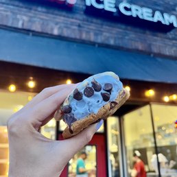 cookie sandwich w/ cookie monster ice cream ($5.25) cookie sandwich w/ cookie monster ice cream ($5.25)