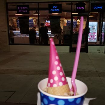 Baskin-Robbins - Vegan Chocolate Chip Cookie Dough Ice Cream - Ice Cream & Frozen Yogurt Near Me - Merced, California