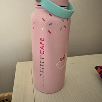 Hello Kitty Cafe - My new water bottle - Cafes Near Me - Irvine, California