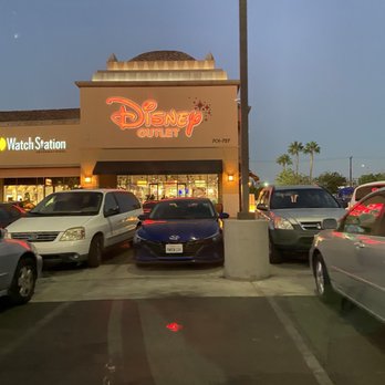 Citadel Outlets - Outlet Stores Near Me - Los Angeles, California