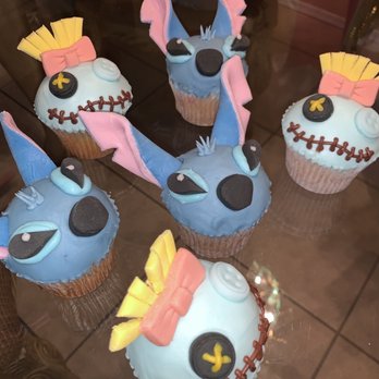 B W Bakery - custom cupcakes - Desserts Near Me - Phoenix, Arizona B W Bakery - custom cupcakes - Desserts Near Me - Phoenix, Arizona