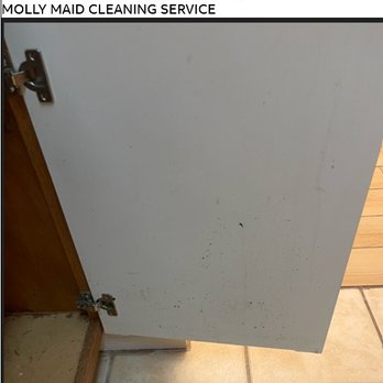 Molly Maid - Cabinets after MOLLY MAID cleaning service - Home Cleaning Near Me - Houston, Texas Molly Maid - Cabinets after MOLLY MAID cleaning service - Home Cleaning Near Me - Houston, Texas