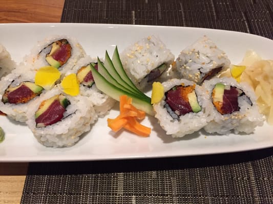 En Japanese kitchen & Sake bar by null