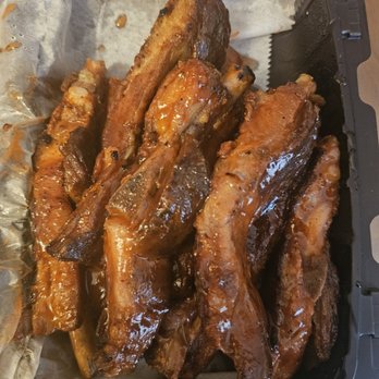 Chaps Pit Beef - 1 lb Ribs with bbq sauce - Barbeque Near Me - Baltimore, Maryland Chaps Pit Beef - 1 lb Ribs with bbq sauce - Barbeque Near Me - Baltimore, Maryland