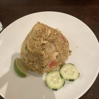 Naree Thai Restaurant - Thai Fried Rice with chicken - Thai Near Me - Long Beach, California