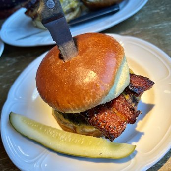 Au Cheval - The burger & Bacon - Bars Near Me - Chicago, Illinois Au Cheval - The burger & Bacon - Bars Near Me - Chicago, Illinois