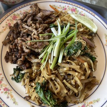 Le Mu Eats - Nude hot noodz - Comfort Food Near Me - Bethel, Maine Le Mu Eats - Nude hot noodz - Comfort Food Near Me - Bethel, Maine