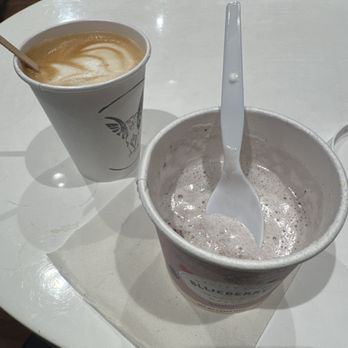Mudhouse Specialty Coffee Roasters - Blueberry Oatmeal and small oat milk latte. - Coffee & Tea Near Me - Charleston, South Carolina