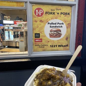Fork'n Pork - Poutine mac n cheese - Comfort Food Near Me - Victoria, British Columbia