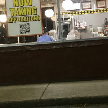 Waffle House - Employees sitting at tables eating - Breakfast & Brunch Near Me - Chattanooga, Tennessee Waffle House - Employees sitting at tables eating - Breakfast & Brunch Near Me - Chattanooga, Tennessee