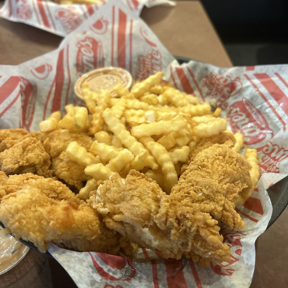 My The Caniac Combo - 6 Chicken Fingers My The Caniac Combo - 6 Chicken Fingers