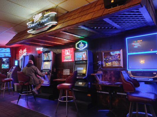 Glass House Tavern by null