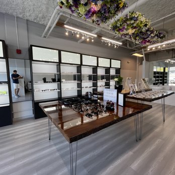 Eye Elite Optical - Eyewear & Opticians Near Me - Burnaby, British Columbia