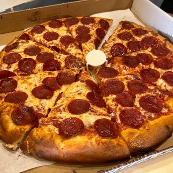 Blondie’s Pizza - Thick crust pepperoni pizza - Pizza Near Me - Berkeley, California