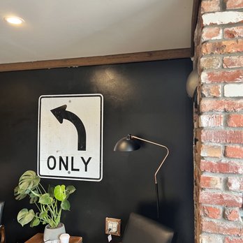 Two Kick - sitting area in main space - Coffee & Tea Near Me - Seattle, Washington Two Kick - sitting area in main space - Coffee & Tea Near Me - Seattle, Washington