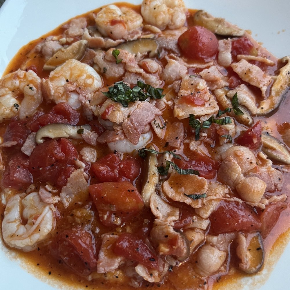 Winston's Grille - Shrimp and Grits - American Near Me - Raleigh, North Carolina Winston's Grille - Shrimp and Grits - American Near Me - Raleigh, North Carolina