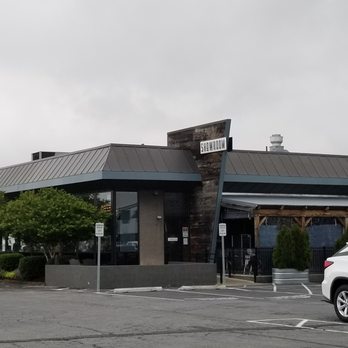 Showroom - Showroom Restaurant; Frederick, MD - New American Near Me - Frederick, Maryland Showroom - Showroom Restaurant; Frederick, MD - New American Near Me - Frederick, Maryland
