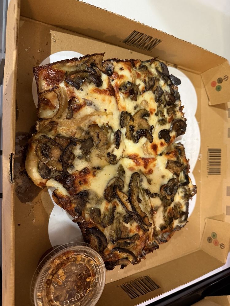 Food from Nicky Slices Pizza Club