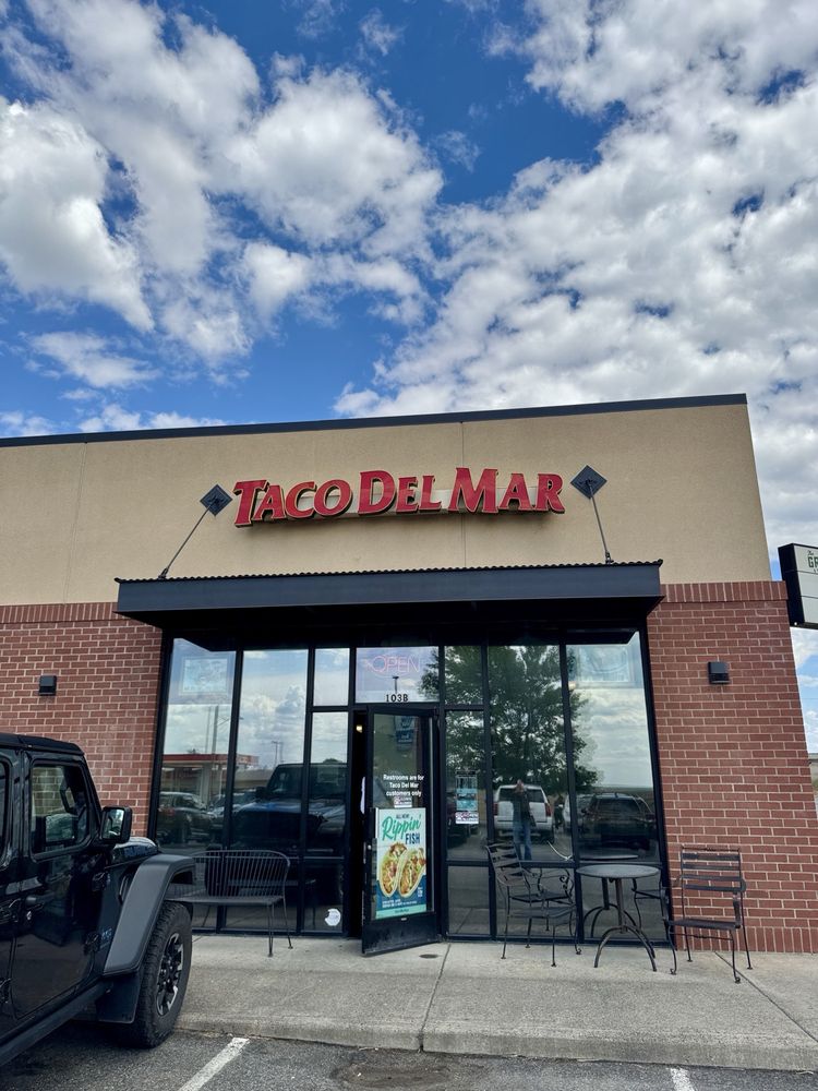 Taco Del Mar Logo