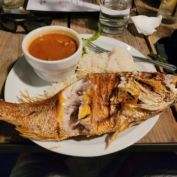 El Local 00765 - a plate of fish and rice - Puerto Rican Near Me - Vieques, Puerto Rico