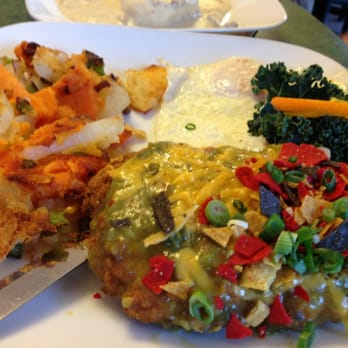 Red Rock Cafe - Chicken Fried Steak with Ranchero Sauce - Breakfast & Brunch Near Me - Sedona, Arizona Red Rock Cafe - Chicken Fried Steak with Ranchero Sauce - Breakfast & Brunch Near Me - Sedona, Arizona