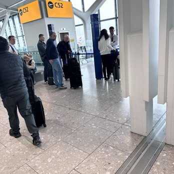 Heathrow Airport Terminal 5 - Airport Terminals Near Me - Hounslow, XGL