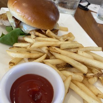 Tommy Bahama - Fish sandwich - Seafood Near Me - Kihei, Hawaii Tommy Bahama - Fish sandwich - Seafood Near Me - Kihei, Hawaii